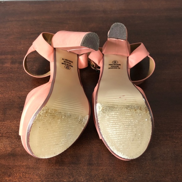 Delicious platform 5.75” heel light coral size 6/6.5 - Picture 9 of 10